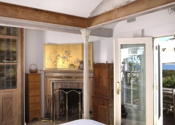 Sesachacha Cottage In Nantucket